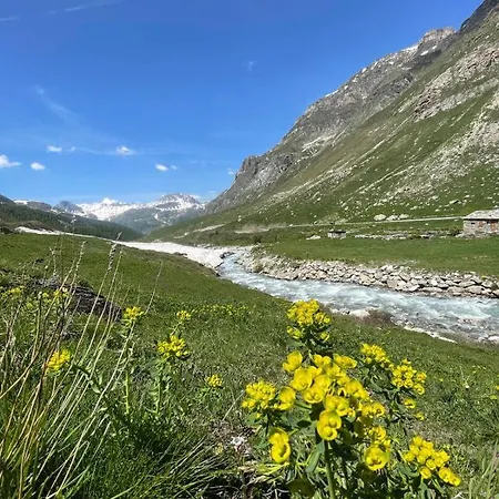 Le 1888 Val D'isere La Daille